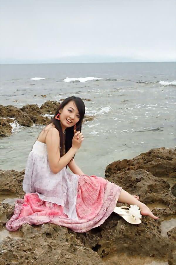 海边的漂亮美女