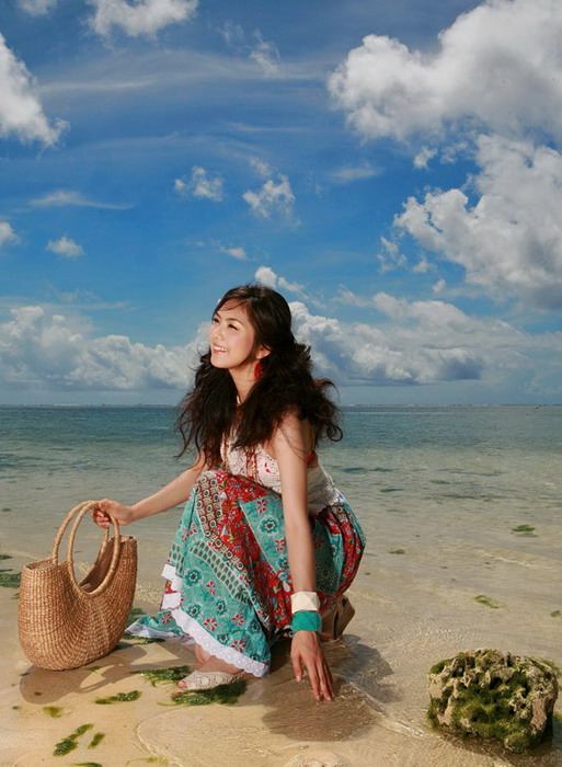 海边的清新美女