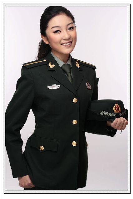 漂亮的军中美女